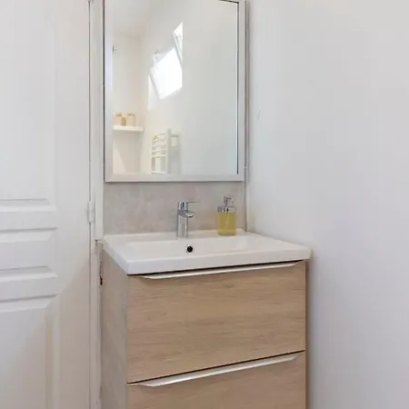 Apartment Le Saint-honore