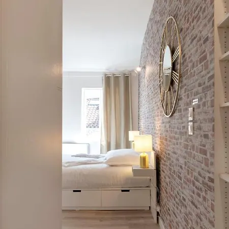 Le Saint-honore Apartment